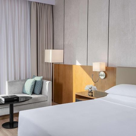 Hotel Hyatt Regency Oryx Ad Dawhah Esterno foto Deluxe Room