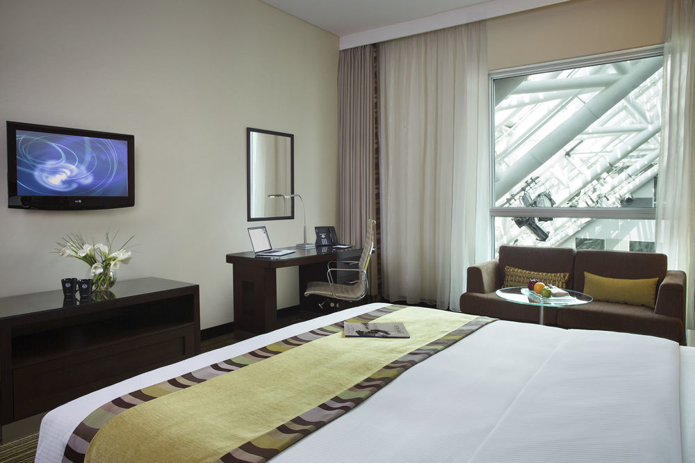Hotel Hyatt Regency Oryx Ad Dawhah Esterno foto A room at the hotel